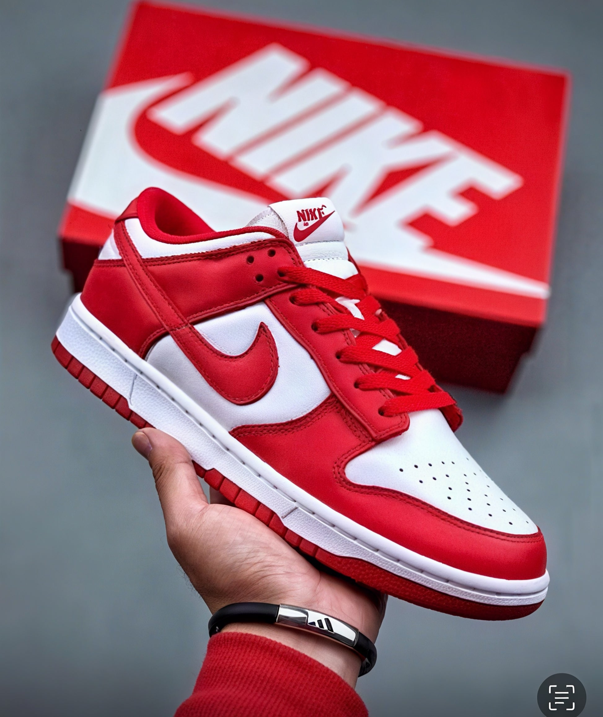 NIKE DUNK LOW RED