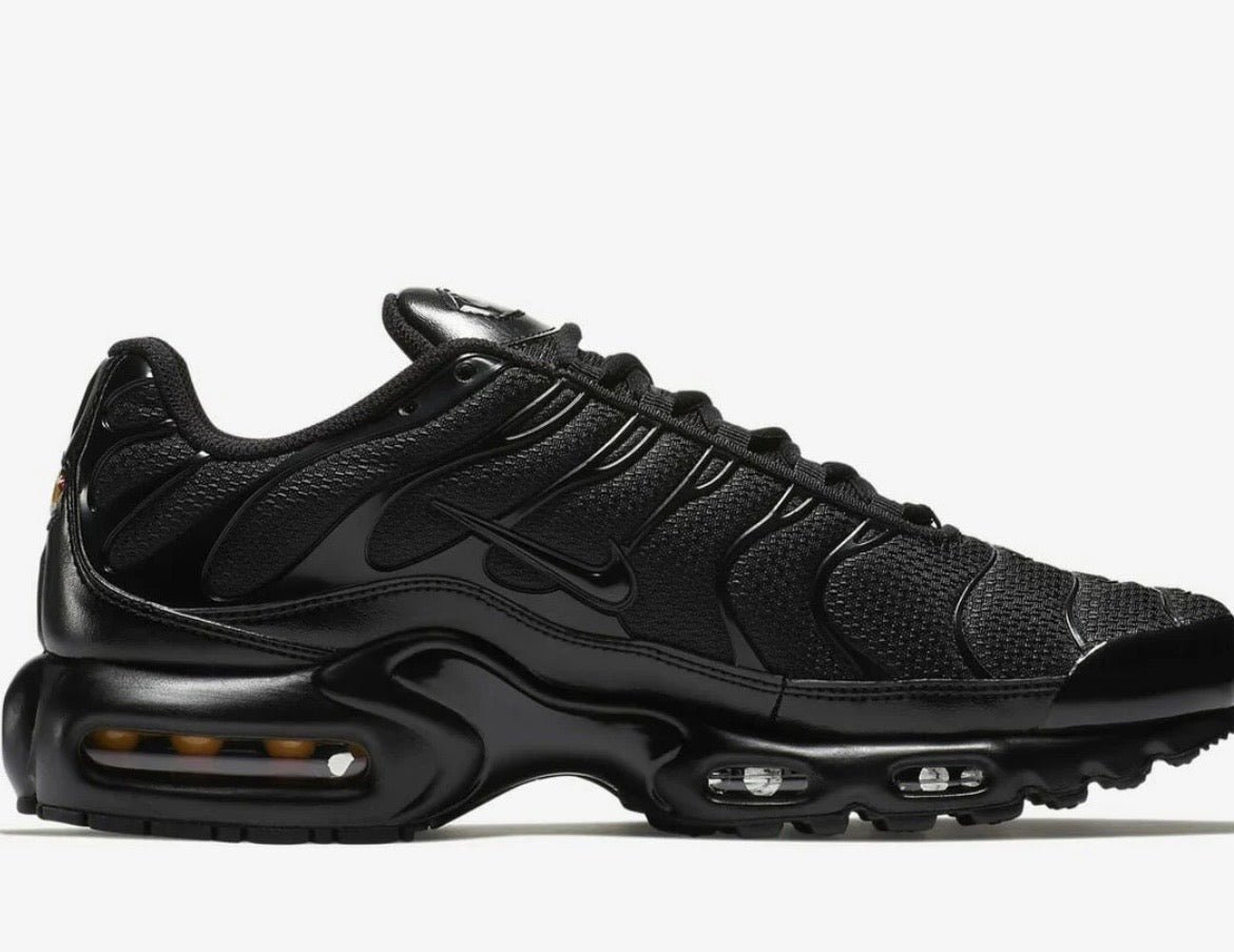 NIKE AIRMAX PLUS TN