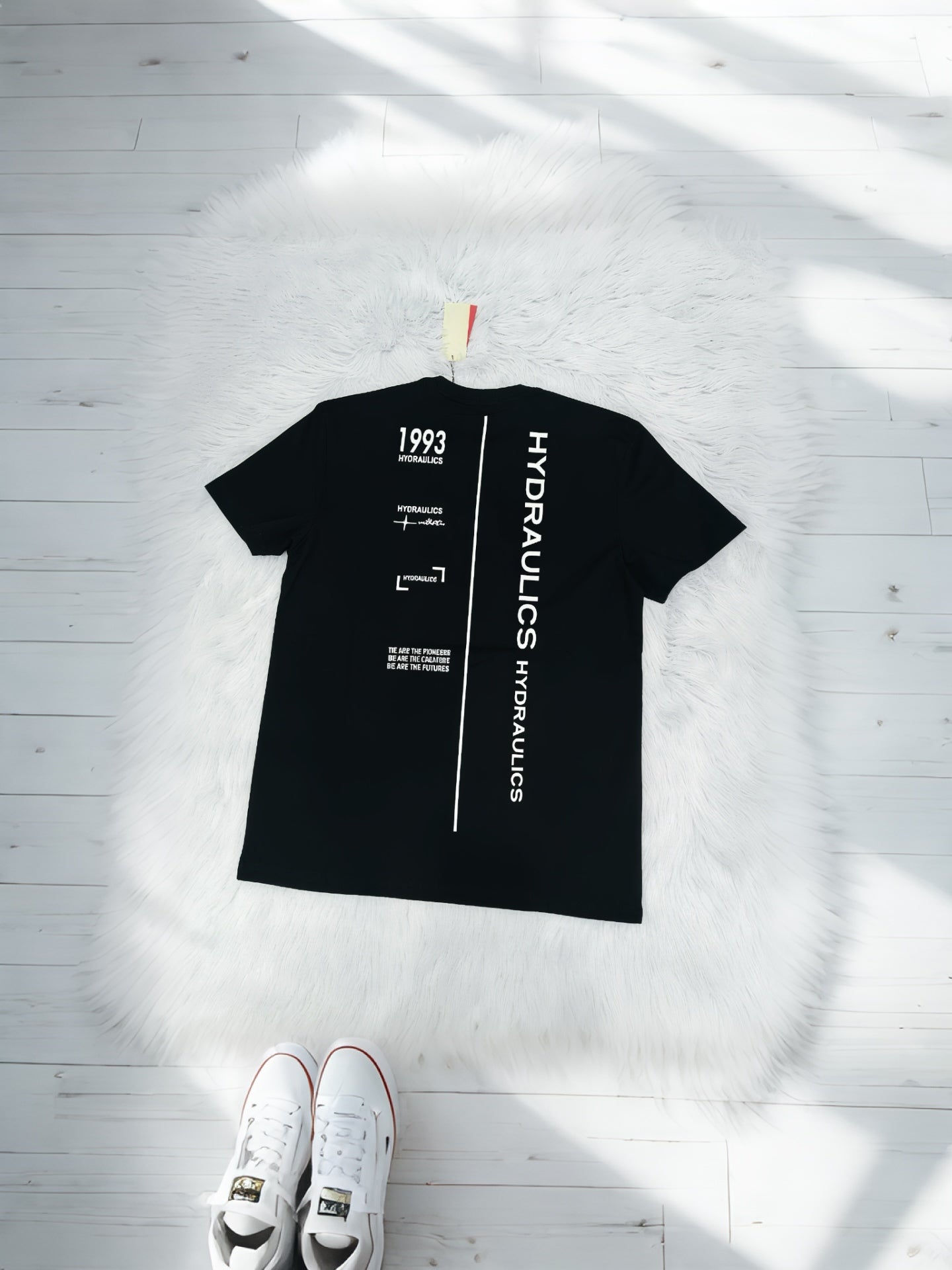 HYDRAULICS DESIGNER Tee