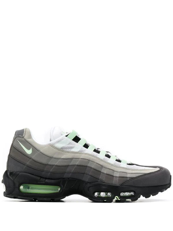 NIKE AIRMAX 95'S