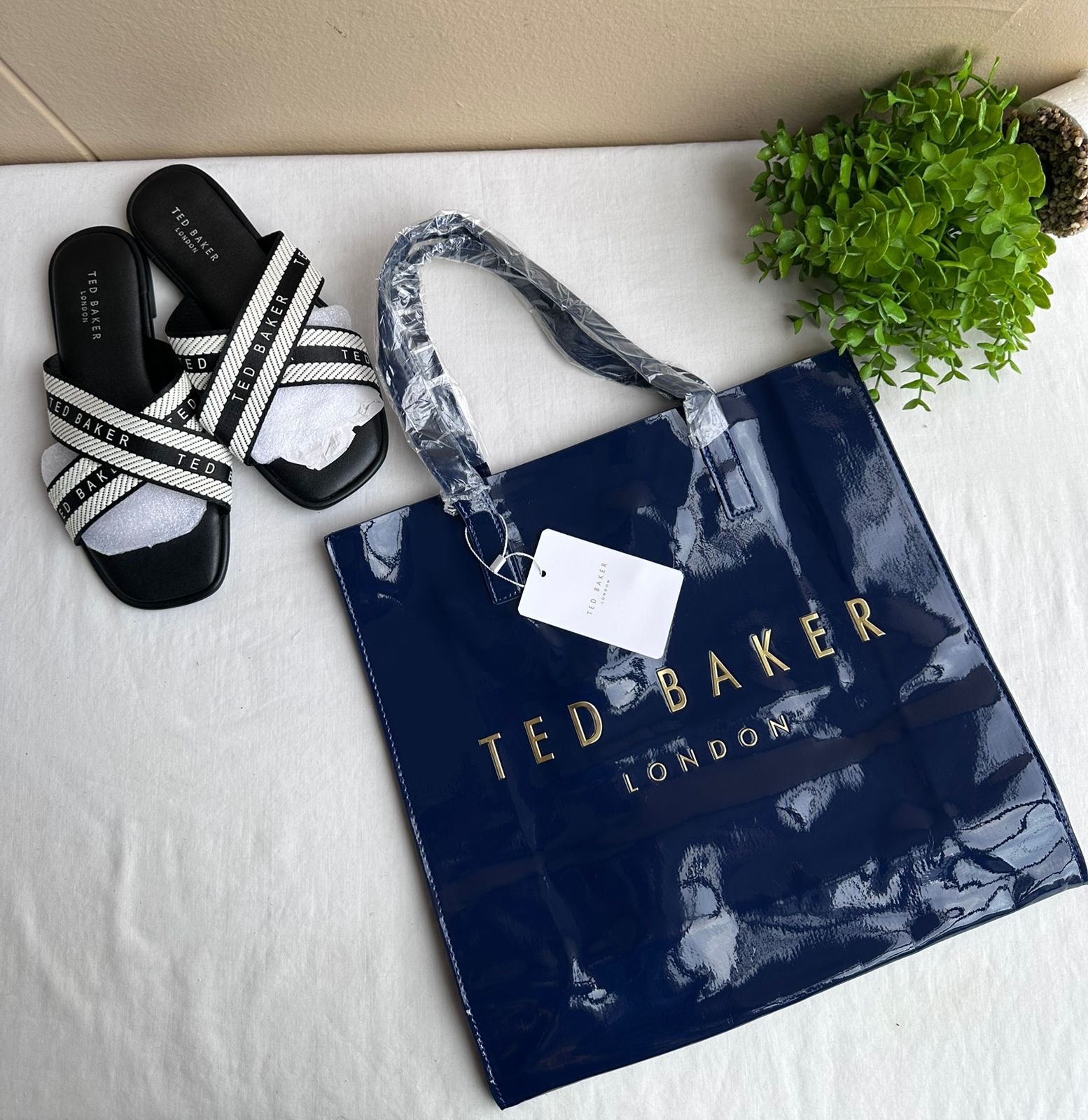 TED BAKER ICON HANDBAG AND SLIDES COMBO