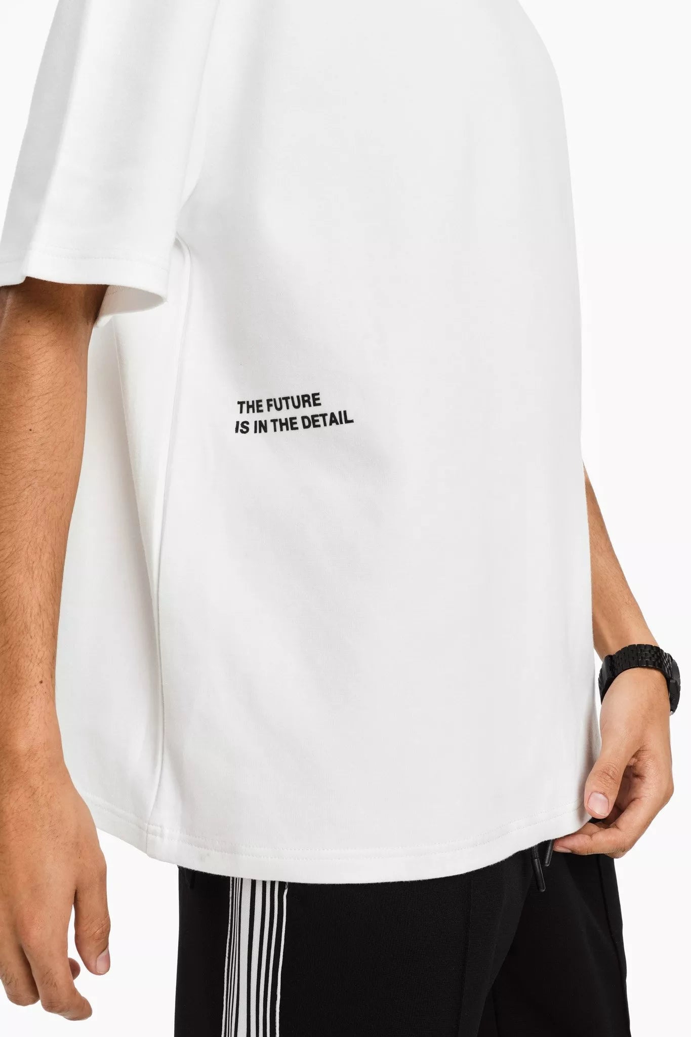 FUTURE PRINTED TEE