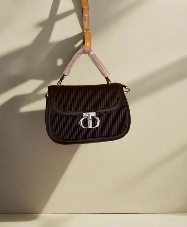 BLACK ECLIPSE CLUTCH HANDBAG