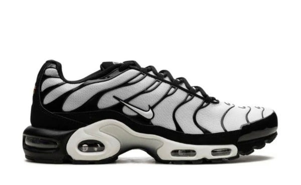 NIKE AIR MAX PLUS "OREO"