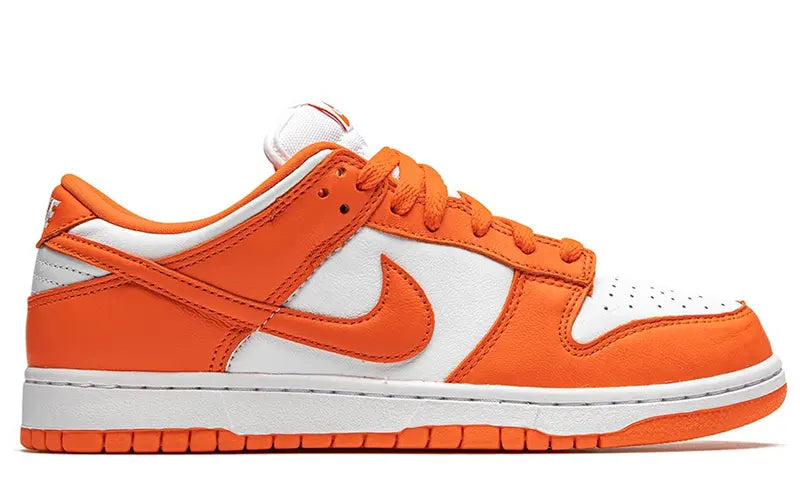 NIKE DUNK LOW "orange"